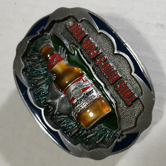- 🆕🐸Belt Buckle Raised 3-D Pewter Budweiser Beer Bottle and Frog - Picture 2 of 9